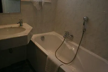 Hotel Aiglon 3*