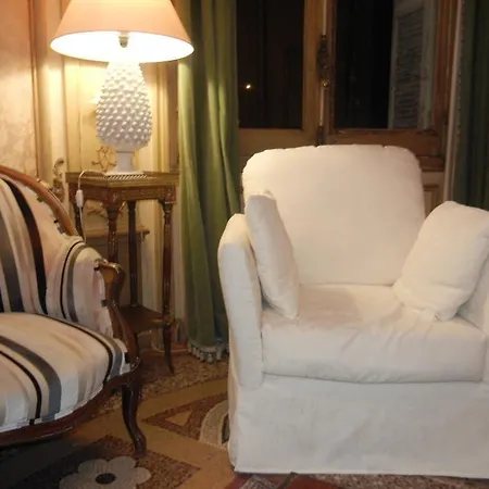 Aiglon Hotel Menton